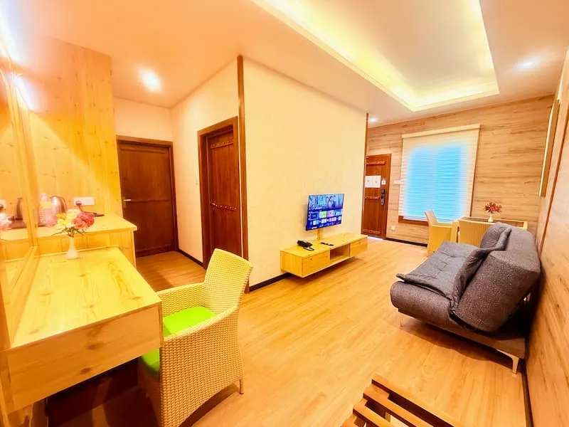 Deluxe Garden Suite with Private Terrace - View 4