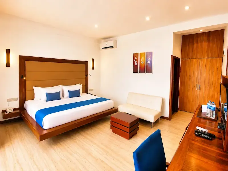Deluxe Room with Balcony Ground Floor - Image 4